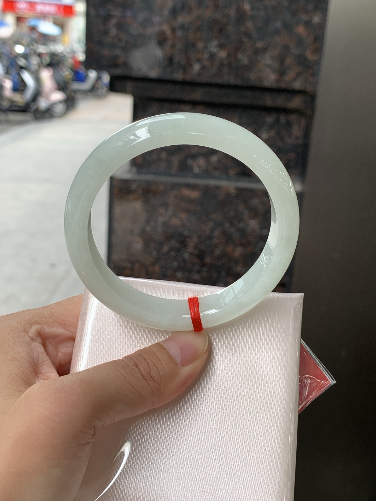 绿底正圈 57.8-12-7.5 0627-N1089-4 无裂，打灯棉线