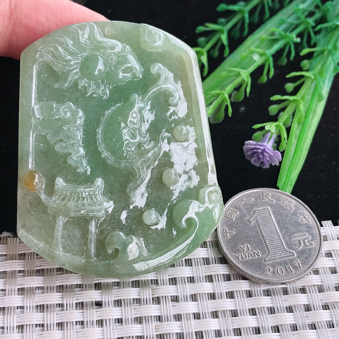 自然光57/45.5/6.5老坑精美温润满绿鱼跃龙门望女成凤吊坠翡翠挂件百搭