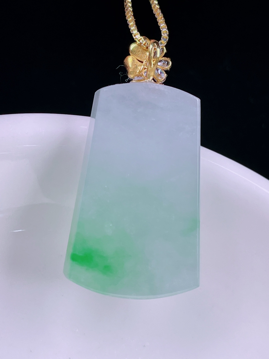 ️飘绿无事牌，老种起光，细底通透，尺寸：33裸石27/16.8/6mm0627