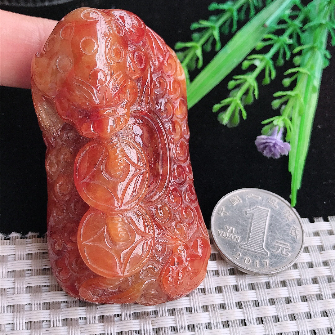 自然光68/43.8/29老坑精美温润辣色红翡金蟾招财吊坠翡翠挂件百搭