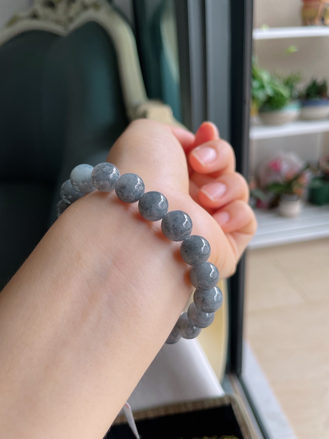 ️，缅甸天然翡翠A货，冰乌鸡手串，尺寸：9.6mm。【编4327】