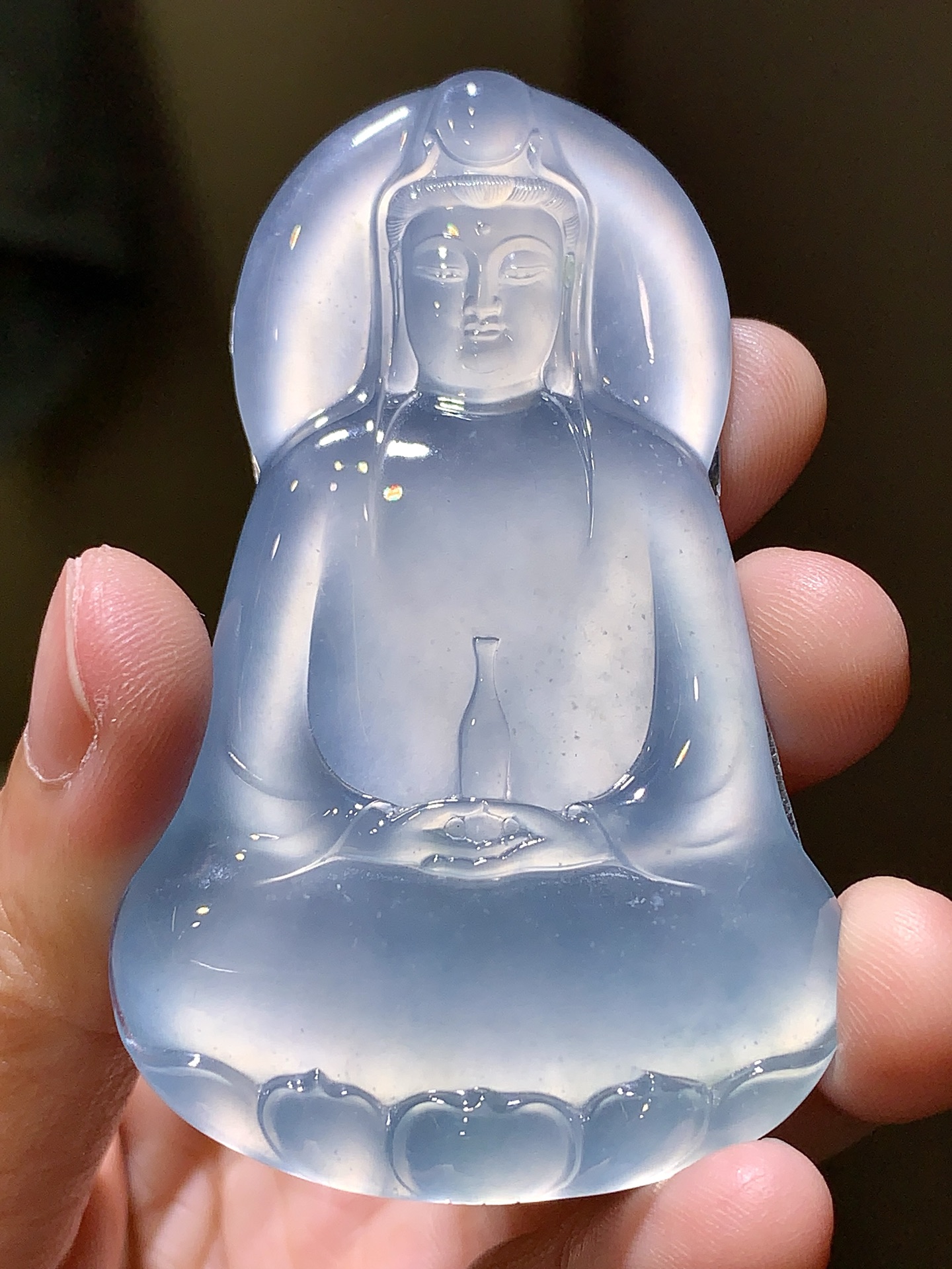 ️ 【冰紫观音】 尺寸：67.2×41.8×4.8mm 玉质冰莹，禅意自显