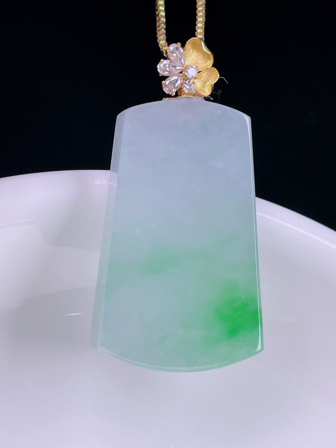 ️飘绿无事牌，老种起光，细底通透，尺寸：33裸石27/16.8/6mm0627