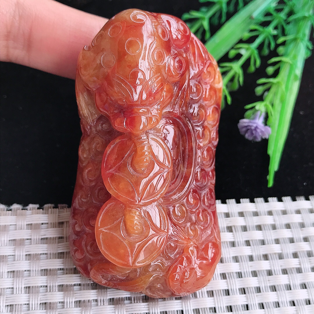 自然光68/43.8/29老坑精美温润辣色红翡金蟾招财吊坠翡翠挂件百搭