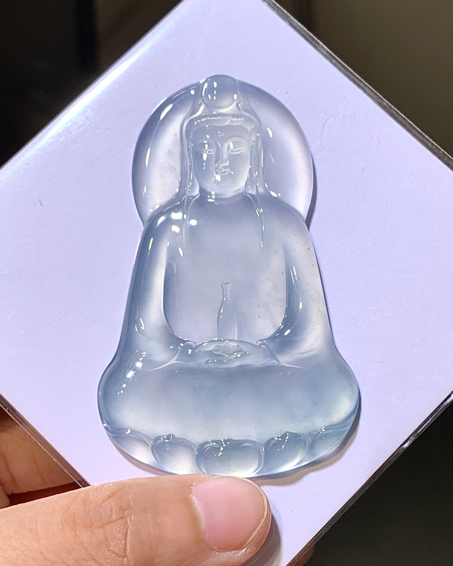 ️ 【冰紫观音】 尺寸：67.2×41.8×4.8mm 玉质冰莹，禅意自显