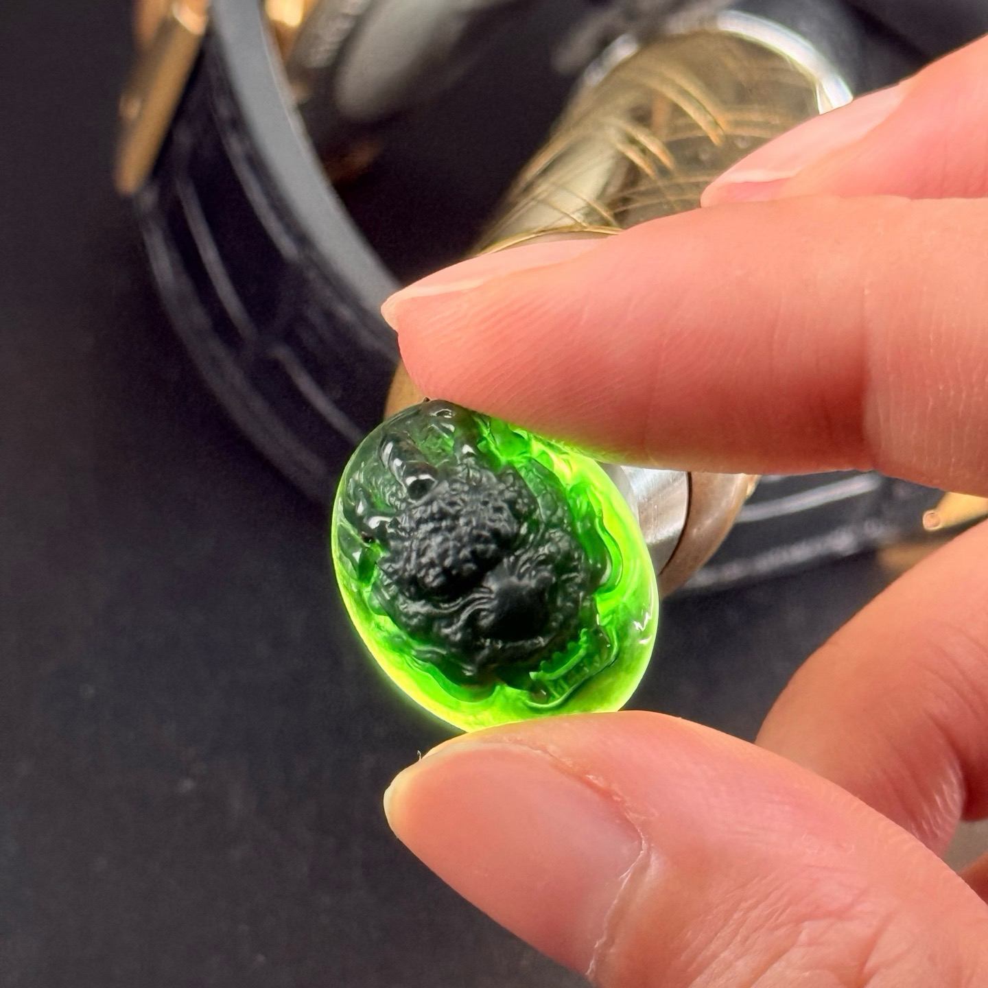 精品墨翠龙头  尺寸19.4