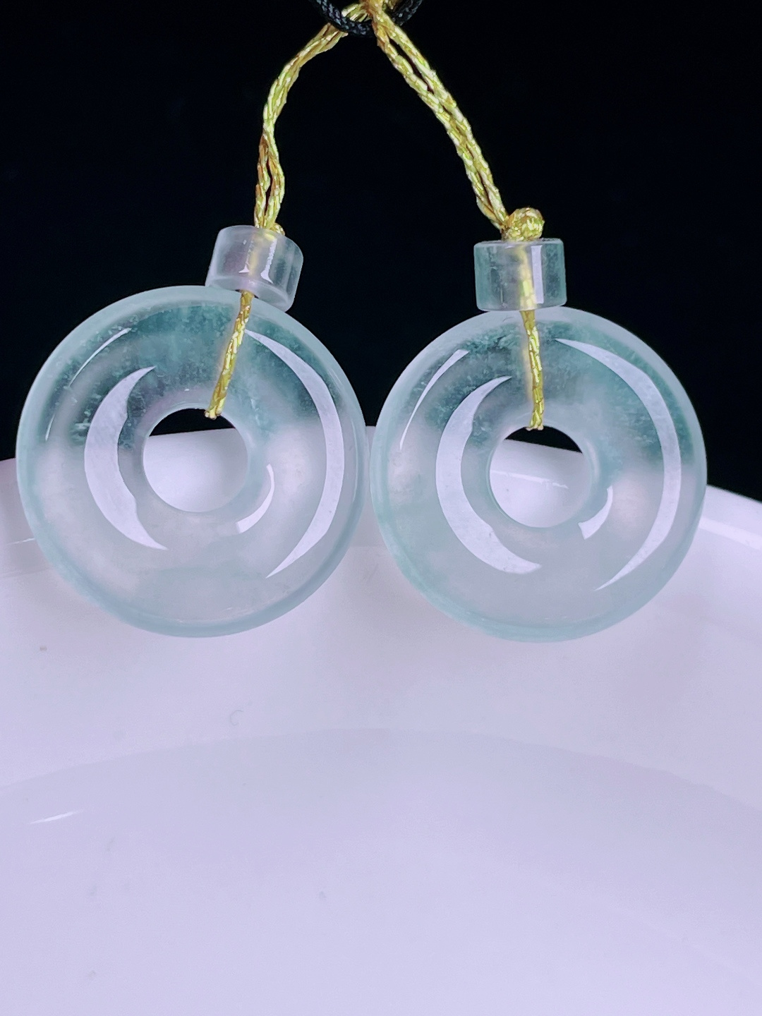 ️老种起光，细底通透，尺寸：裸石13.7/3mm0627