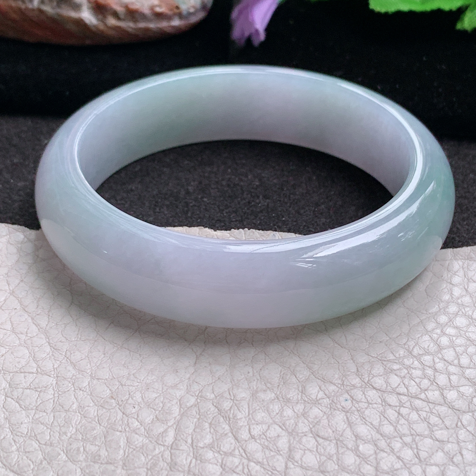 js实拍58.5*15*8.5轮胎镯 缅甸翡翠a货玉手镯 淡春彩胶感宽边玉手环