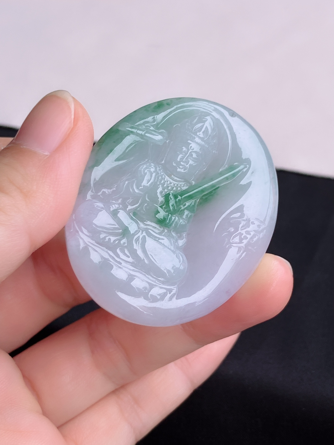 冰飘花虚空藏菩萨，花色清爽，尺寸47.3/40/5.8/自然光实拍