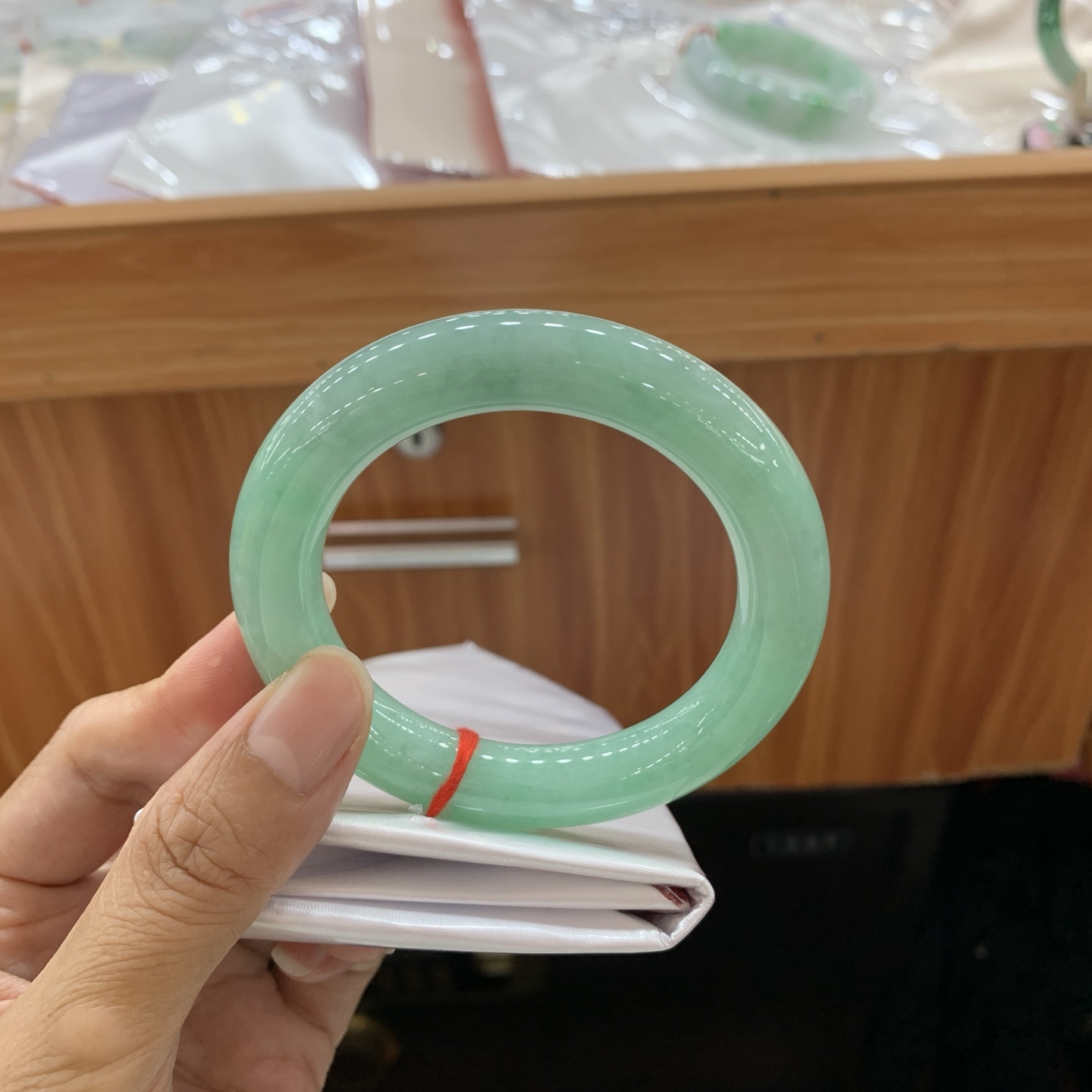 满绿圆条翡翠手镯 54.1-11.4-11.5