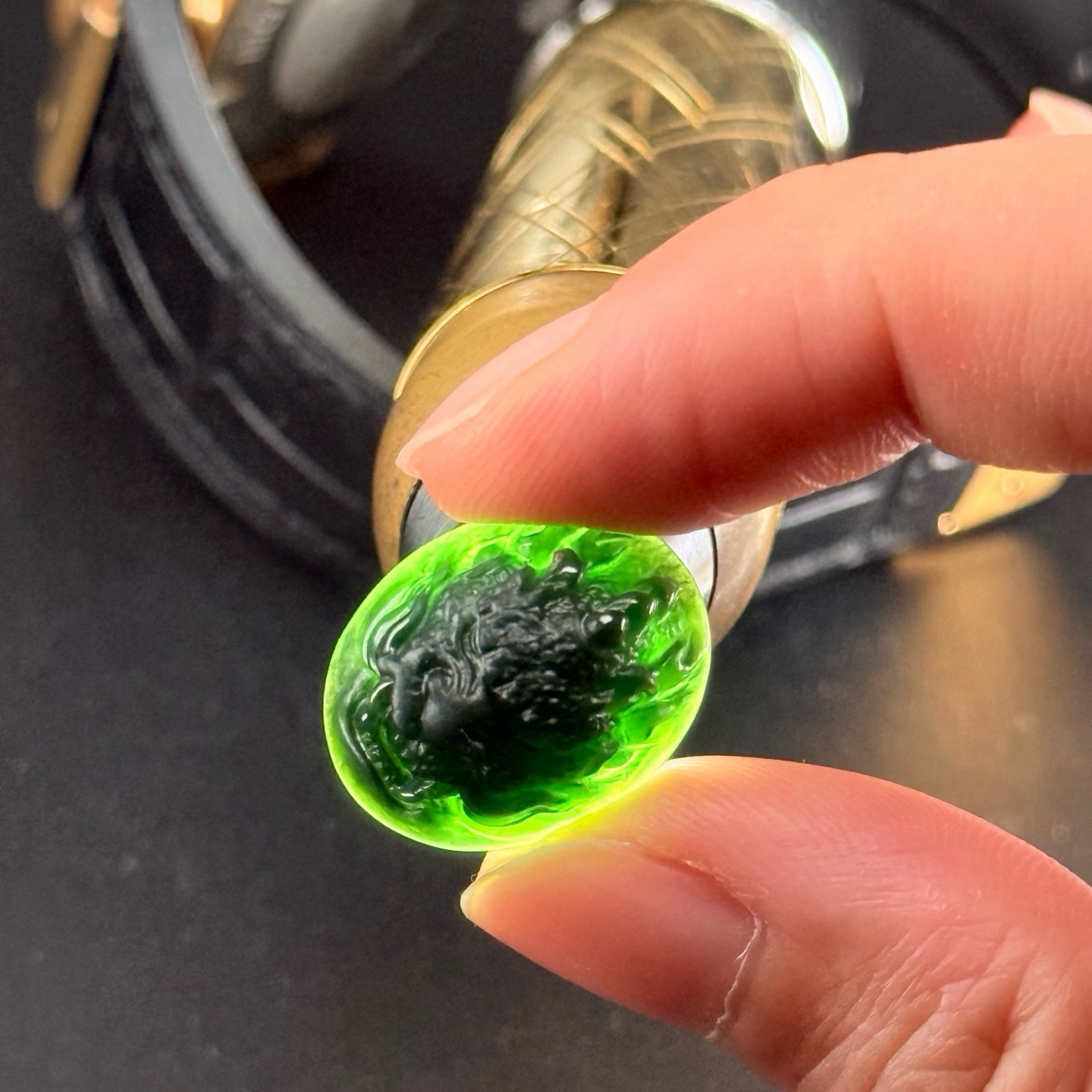精品墨翠龙头  尺寸19.4