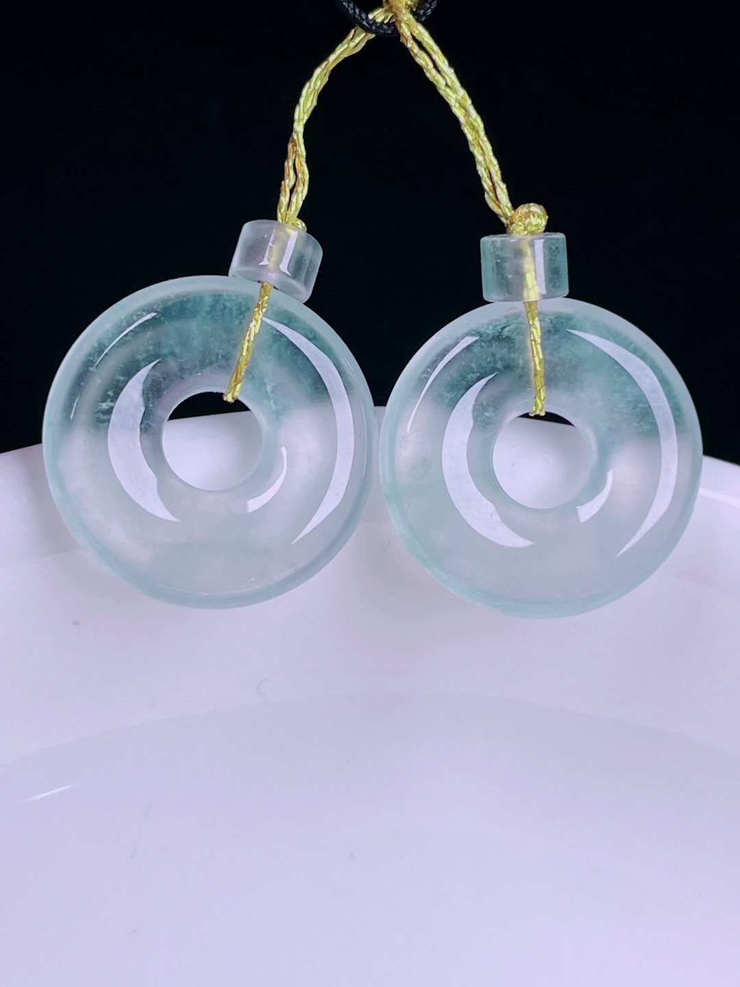 ️老种起光，细底通透，尺寸：裸石13.7/3mm0627