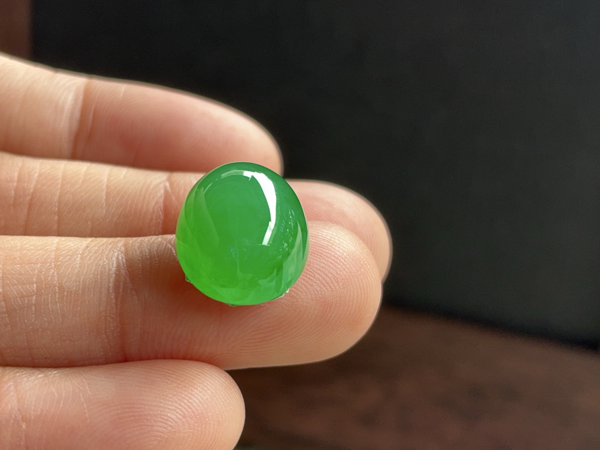 ️ 【冰绿蛋面】 尺寸：13.8×11.4×7.4mm 冰清玉润，意蕴悠长