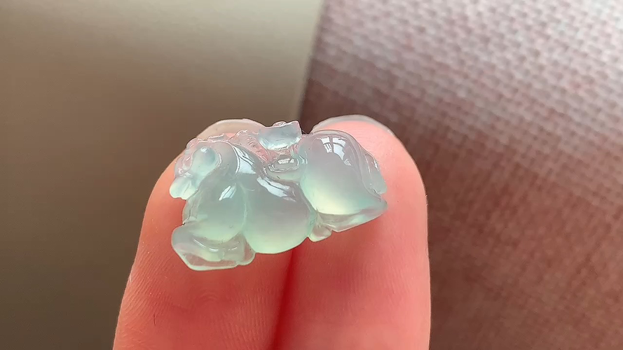 ️天然翡翠，马上有钱 尺寸11-18.3-4.8 al626