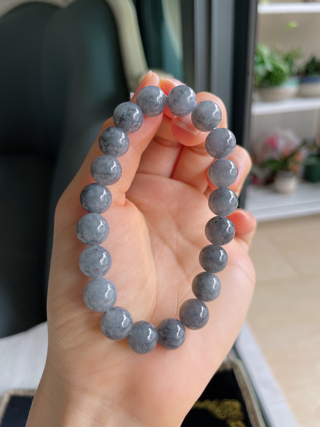 ️，缅甸天然翡翠A货，冰乌鸡手串，尺寸：9.6mm。【编4327】