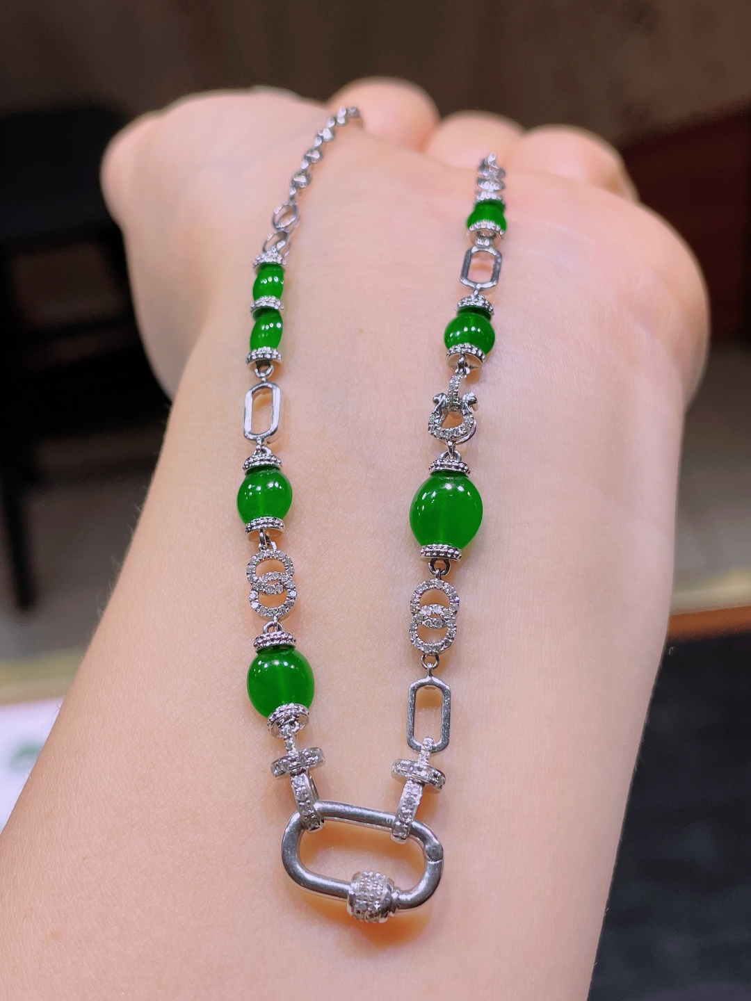 冰绿链，老种起光，细底通透，尺寸：8/7/2.6mm0627