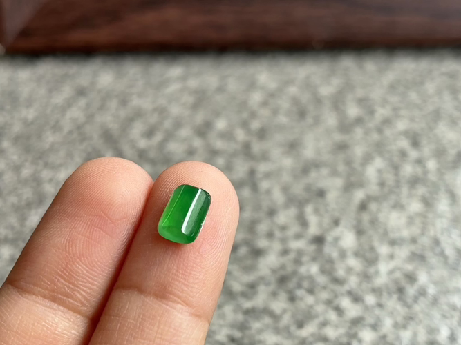 ️ 【冰绿马鞍】尺寸：7.8×5.1×2.8mm