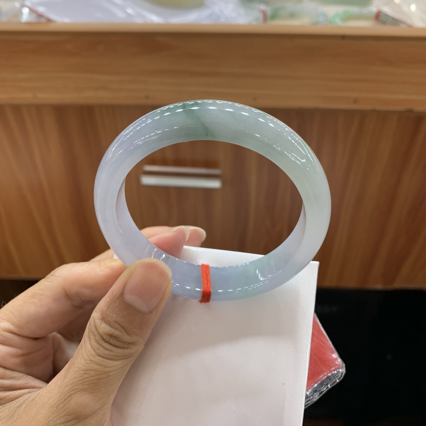 飘花正圈翡翠手镯 54.7-12.7-7.7