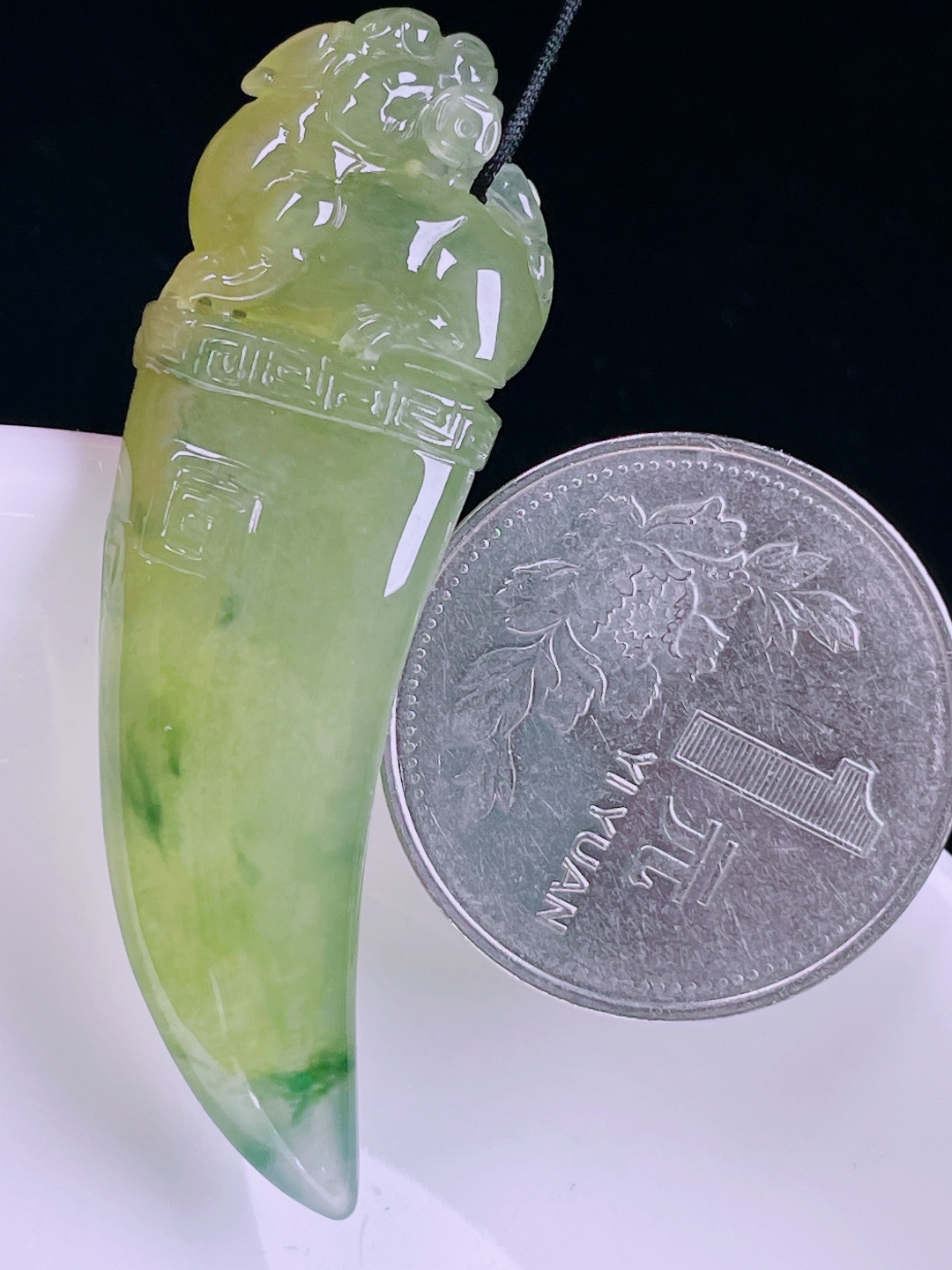 ️冰黄龙牙，老种起光，细底通透，尺寸：49.6/15.7/7.9mm0627