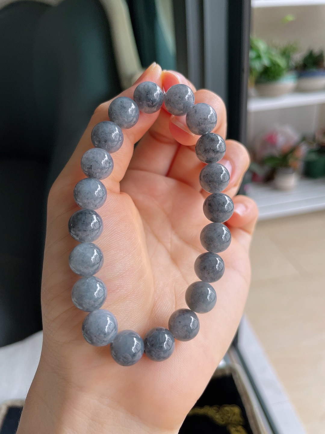 ️，缅甸天然翡翠A货，冰乌鸡手串，尺寸：9.6mm。【编4327】