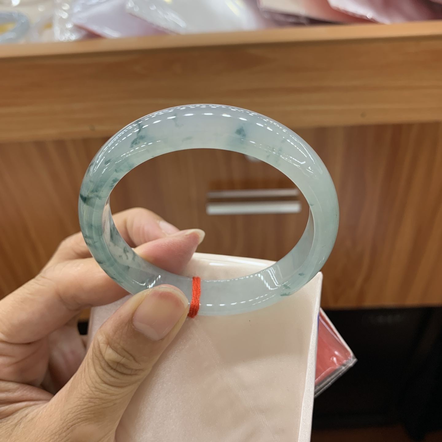 062618MMJ 冰飘花正圈翡翠手镯 53.3-12.3-7