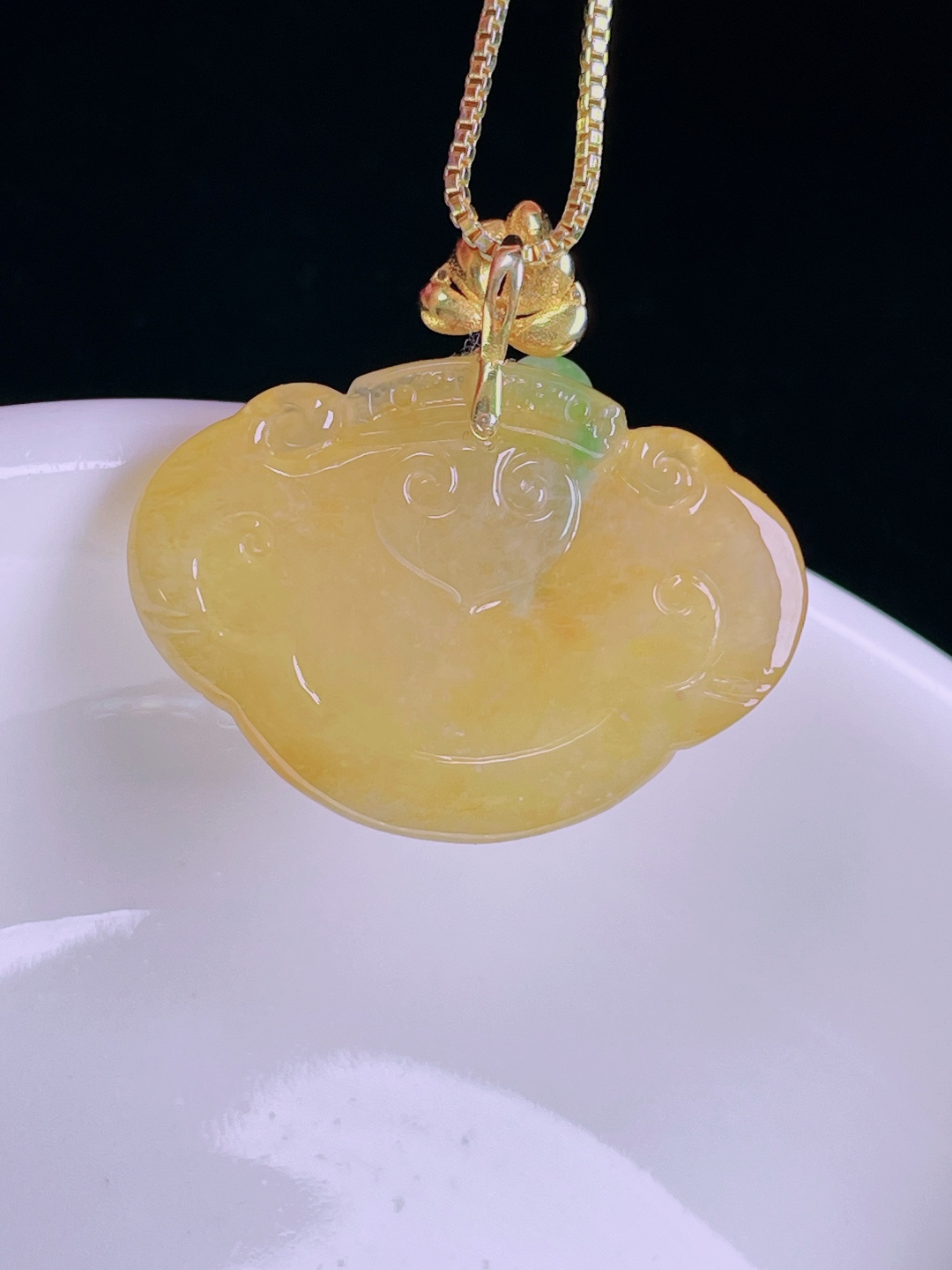 ️冰黄如意，老种起光，细底通透，尺寸：24.5裸石19/25/8.4mm0627