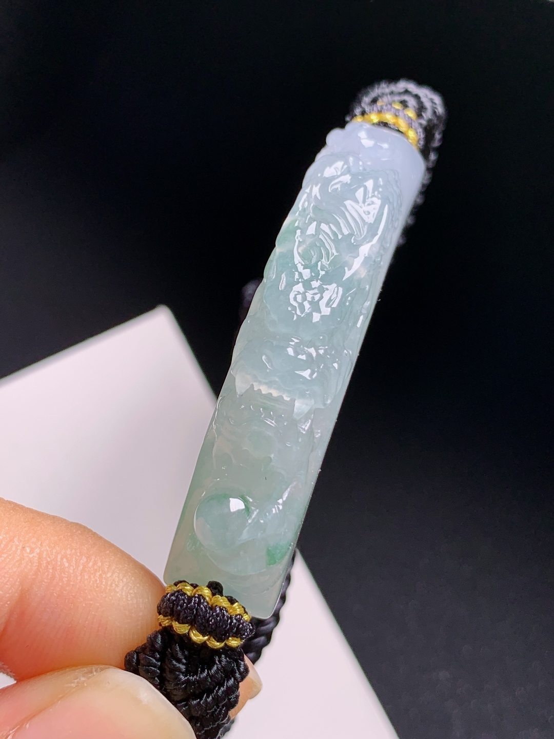 冰种飘花龙手牌，冰润飘翠雕工立体，手工编绳招财护身 530626