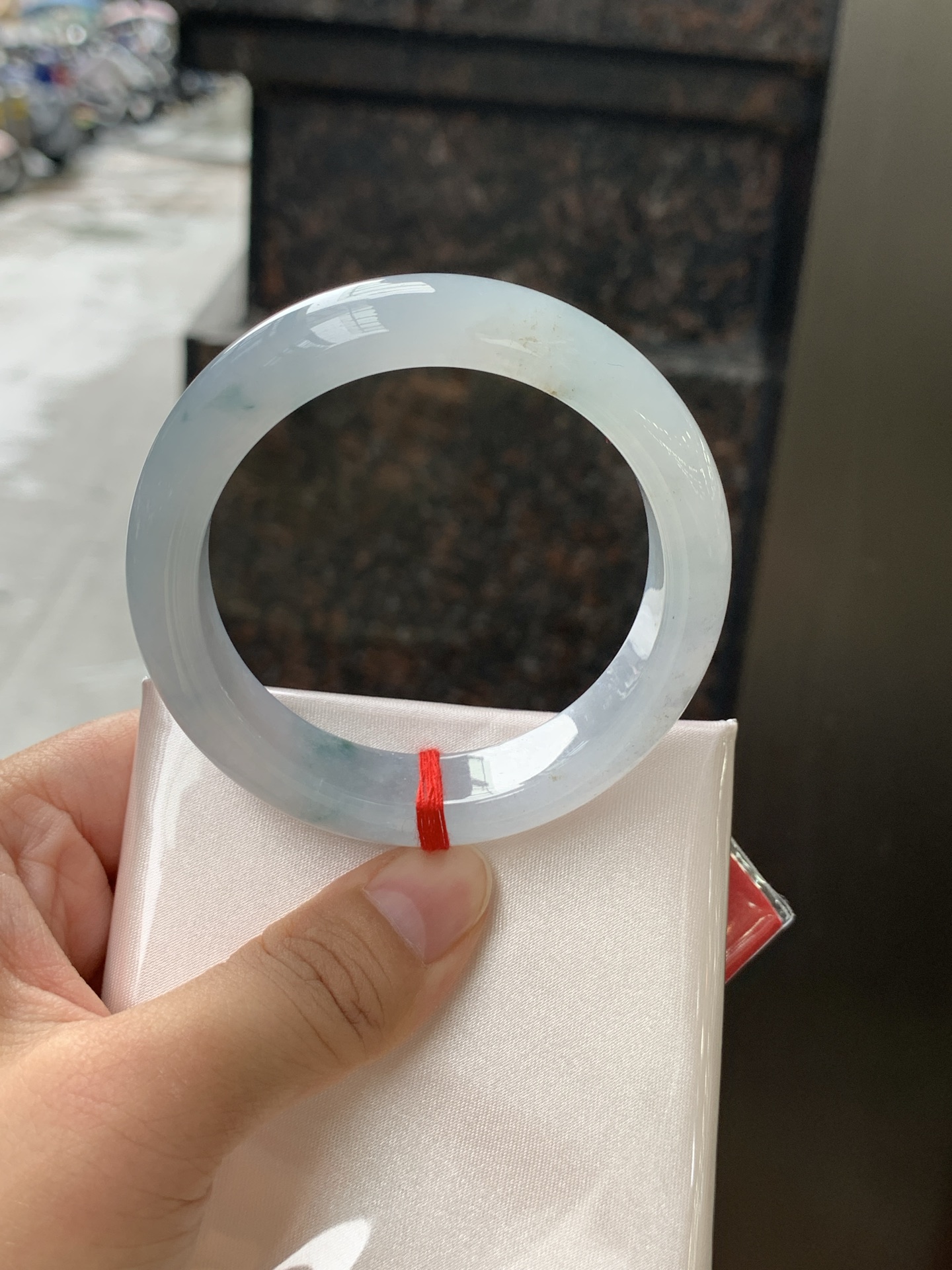 飘花正圈 52.3-13.5-8.5 0628-HN1106 打灯棉纹，底妆水润细腻，绿花灵动飘逸，意境感十足，古典优雅又秀气