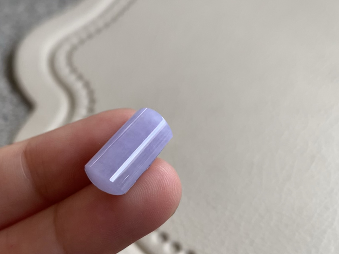 冰紫马鞍 尺寸：15.6×8.4×5.1