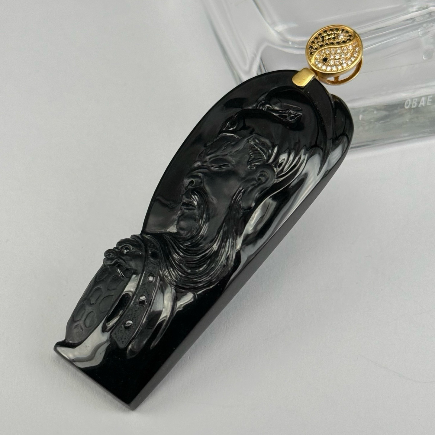 精品18k墨翠关公 种好色正 黑度极好 打灯通透 油性十足 尺寸70.5