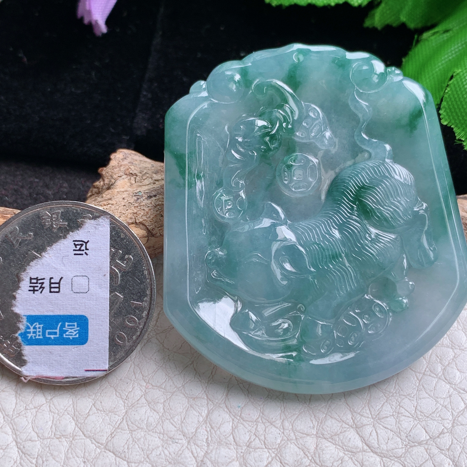 ktj实拍49.5*43.8*4.8缅甸翡翠a货精雕冰飘花招财猪 生肖猪玉吊坠