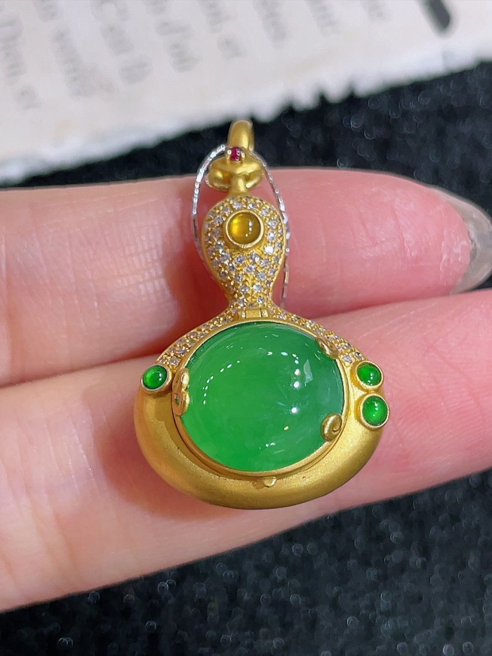 2号冰绿葫芦设计款吊坠, 无裂, 18k金镶嵌 种水 南非钻镶 重金镶嵌 内有乾坤 厚装饱满 福禄双
