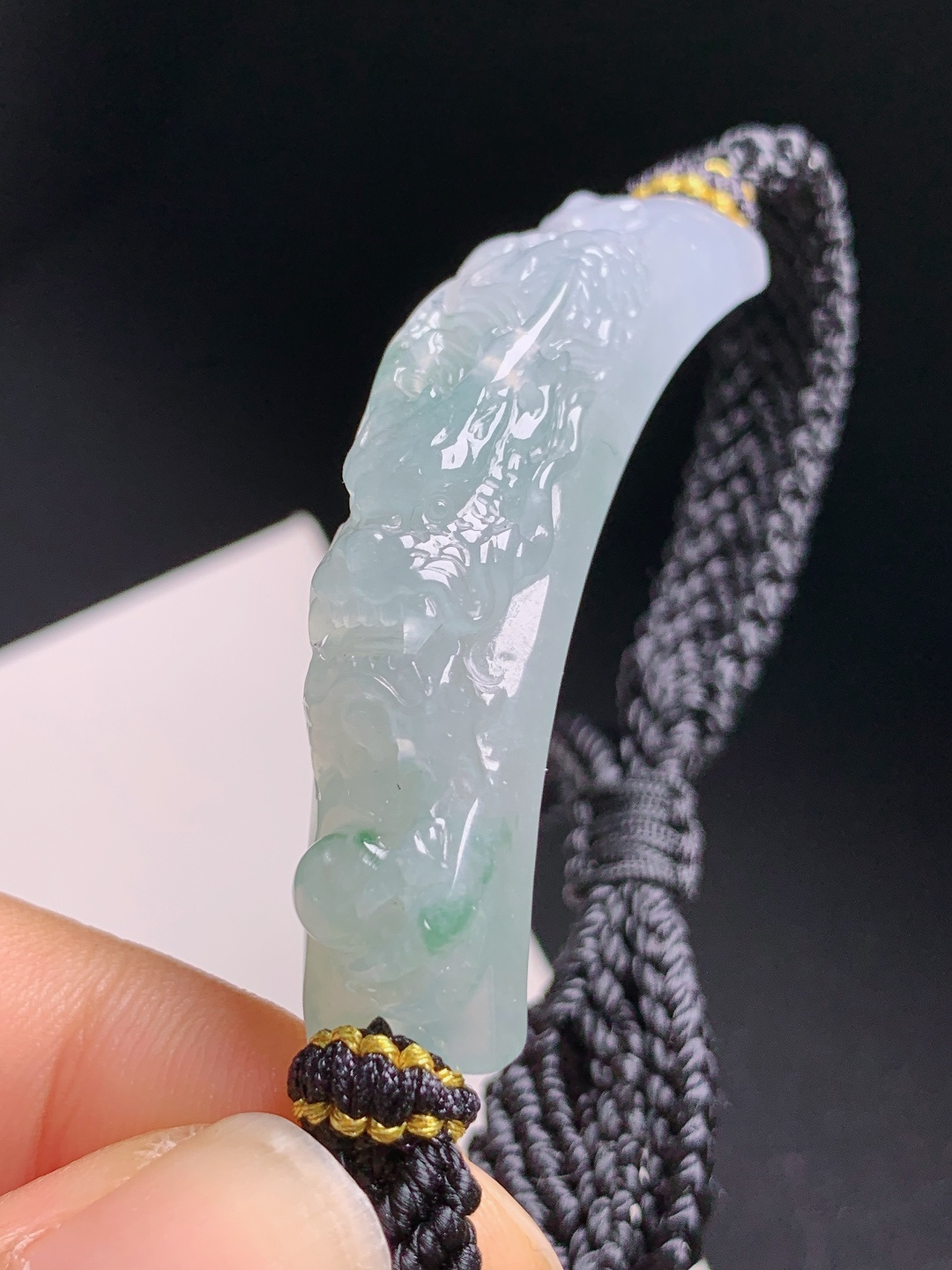 冰种飘花龙手牌，冰润飘翠雕工立体，手工编绳招财护身 530626
