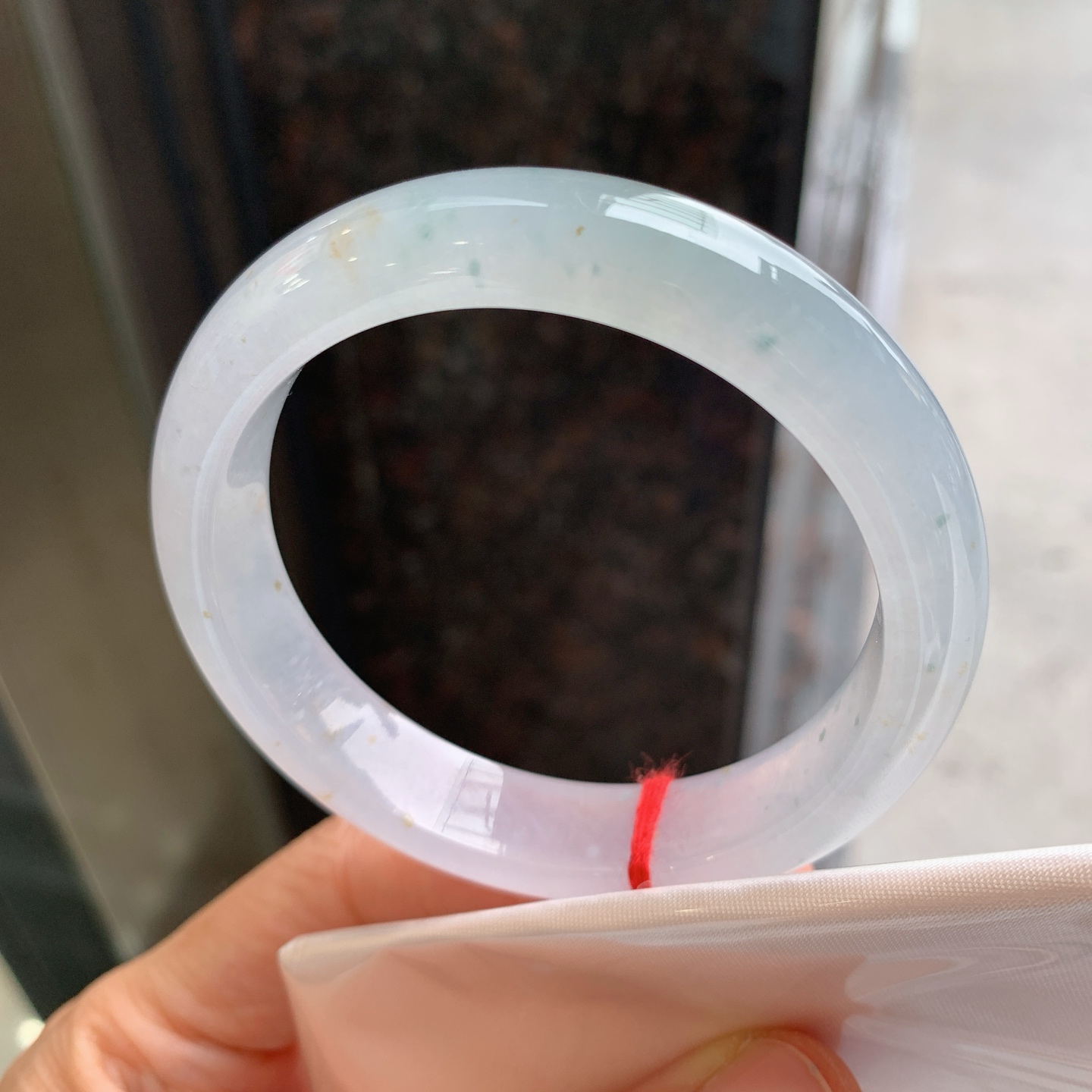 正圈冰黄翡 表皮微瑕疵 尺寸：54.3/12.2/8 冰润