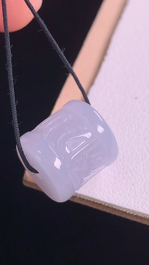 冰紫六字真言，无裂，尺寸:12.2-12.6mm 24