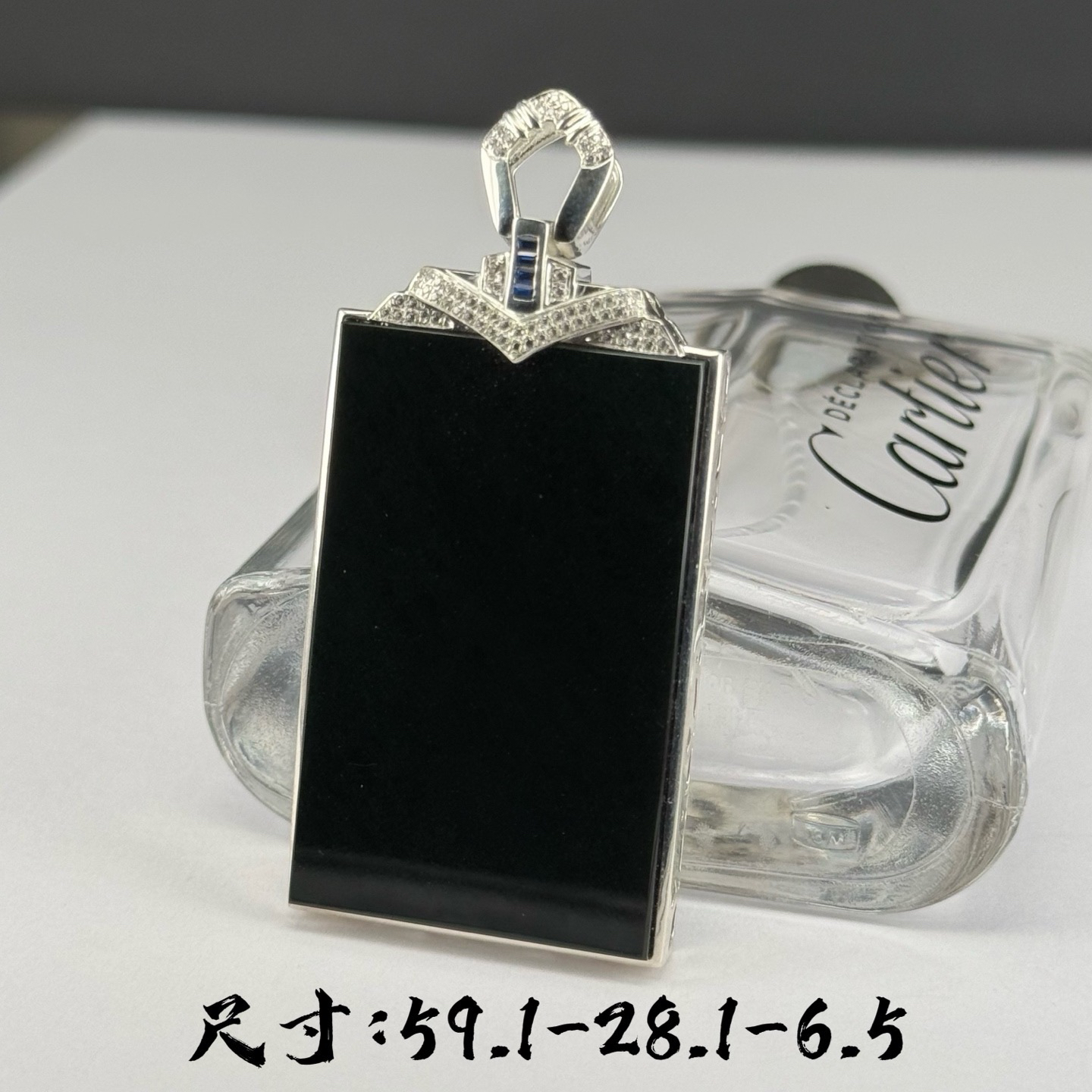 精品925银镶墨翠无事牌 种好色正 黑度不错 打灯通透 油性十足 尺寸59.1