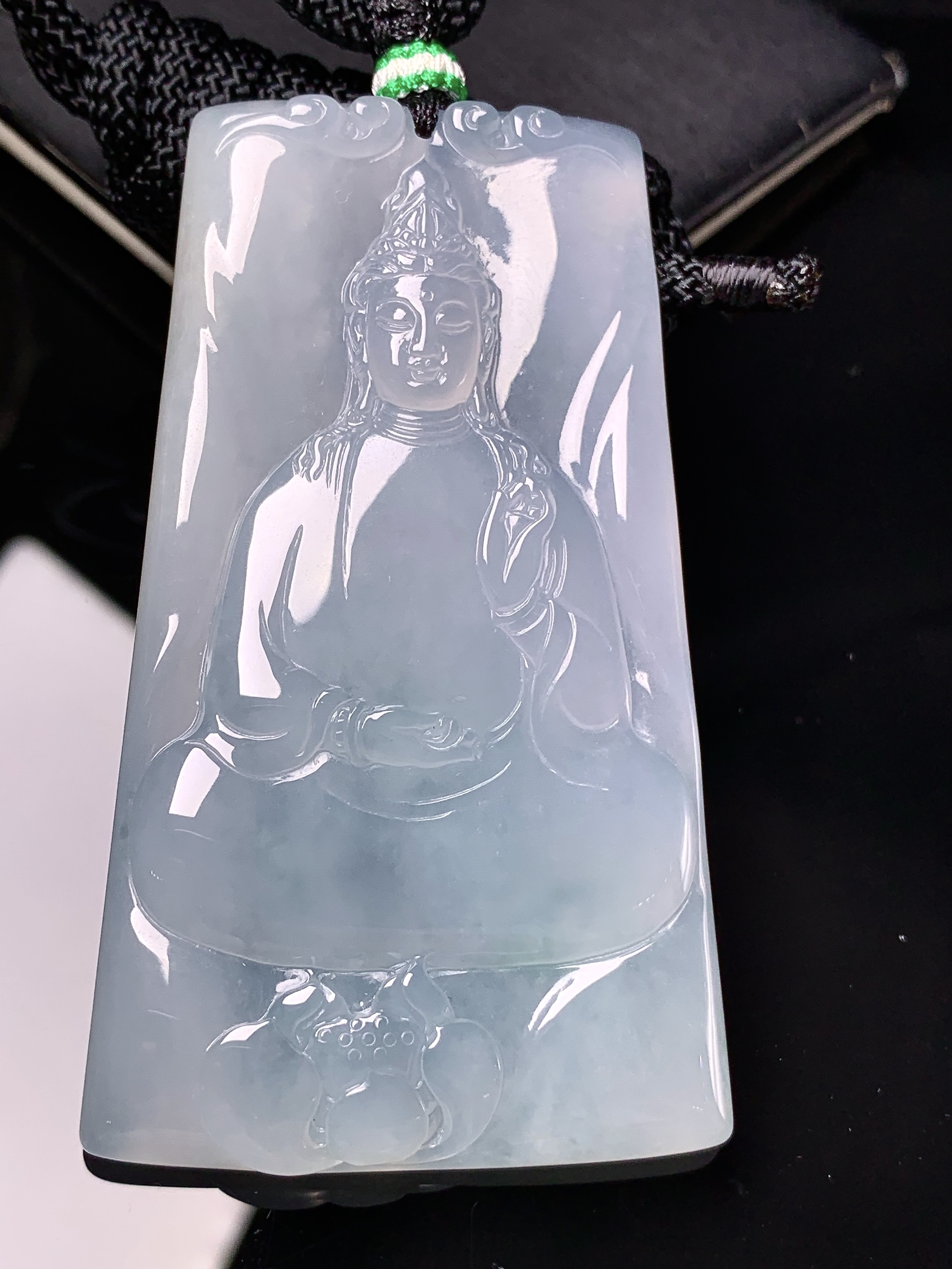 冰种观音菩萨吊坠 玉质细腻 色泽艳丽清新 整体尺寸66*38*6 a5