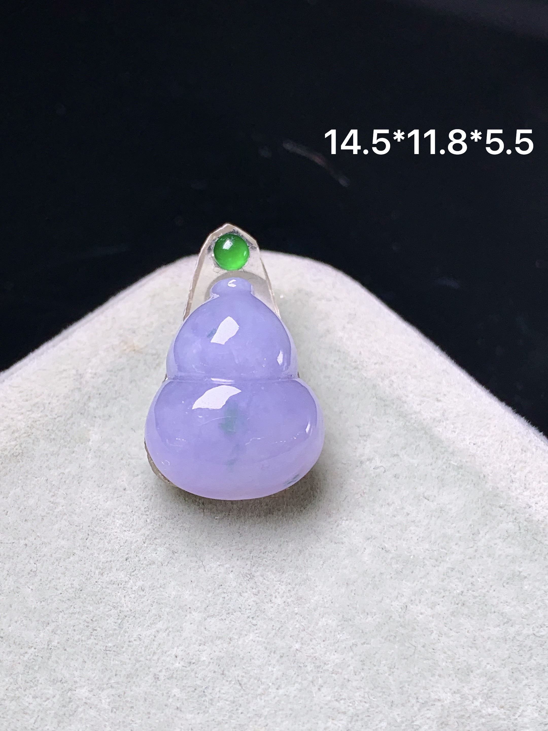镶嵌款 紫罗兰葫芦吊坠 玉质细腻 色泽艳丽清新 整体尺寸14.5*11.8*5.5 2x