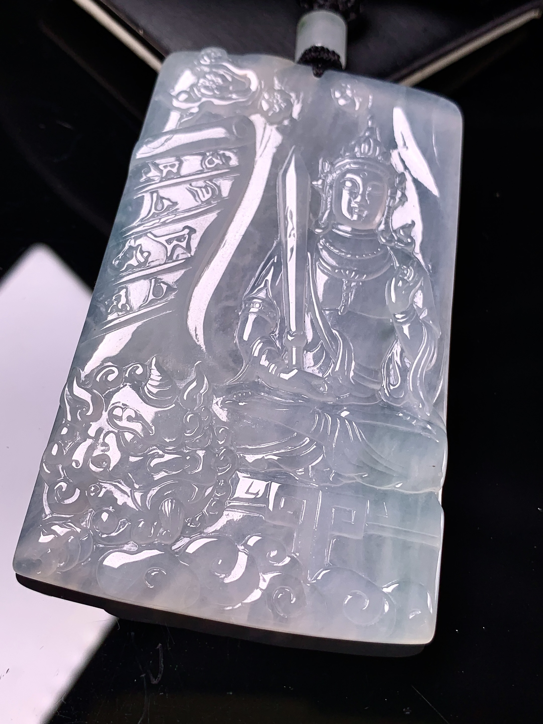 冰种文殊观音菩萨吊坠 玉质细腻 色泽艳丽清新 整体尺寸69.5*43.5*4.8 L1