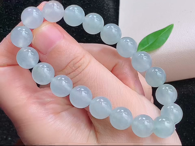 ️ 冰种手串，尺寸取一9.8mm，包A附证书
