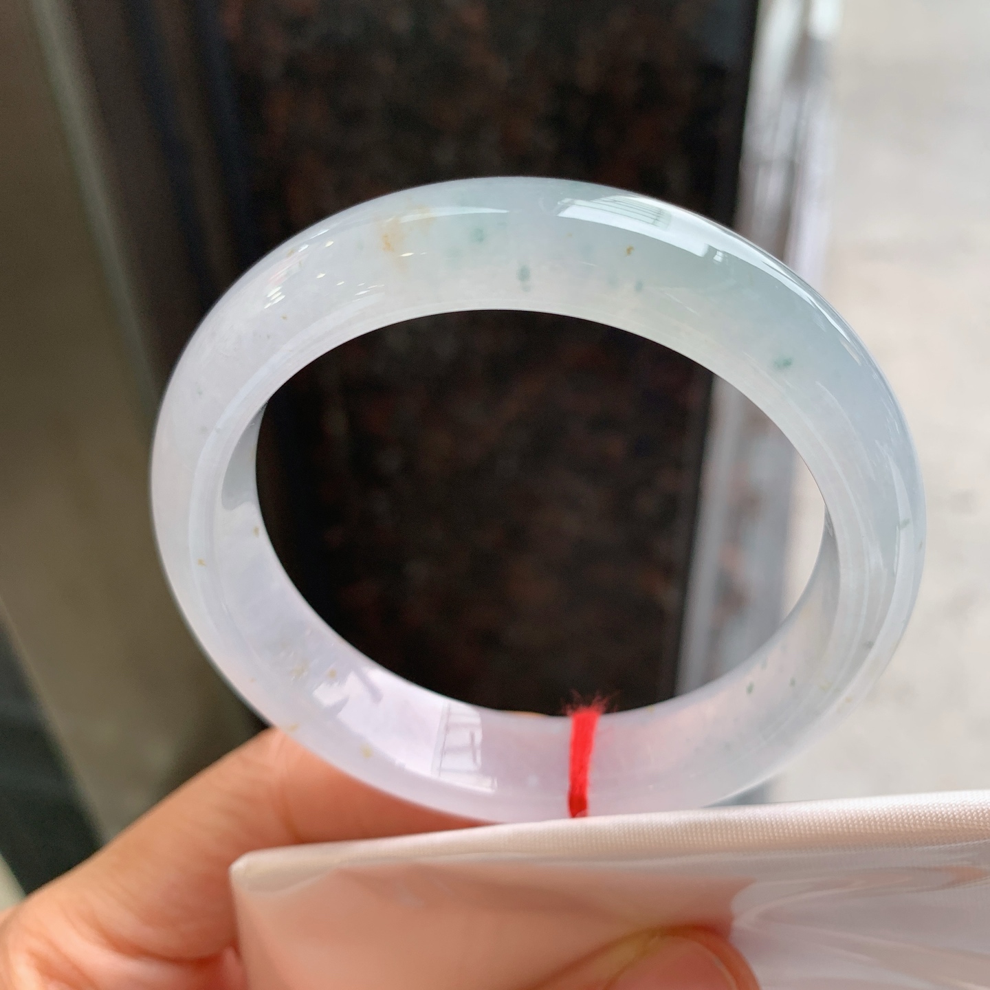 正圈冰黄翡 表皮微瑕疵 尺寸：54.3/12.2/8 冰润
