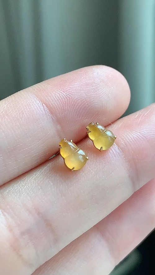 翡翠精品，葫芦耳钉，冰种无裂，黄翡18k金，尺寸6.2-4.8-2.3 x628