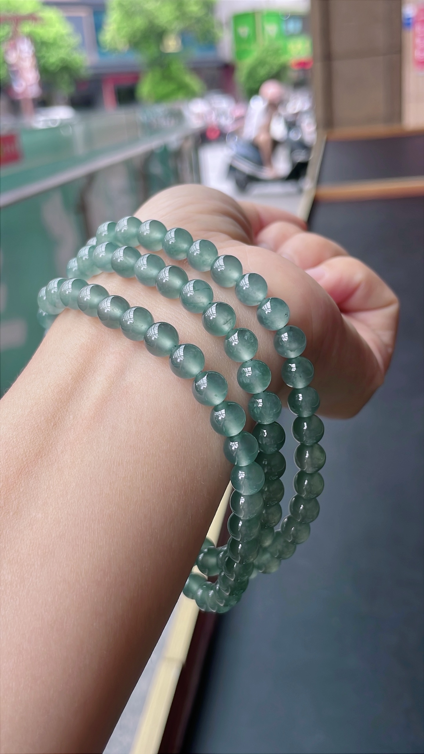 ️ 蓝钢珠链 底色浓郁，颗颗起光 尺寸：6.9，96颗
