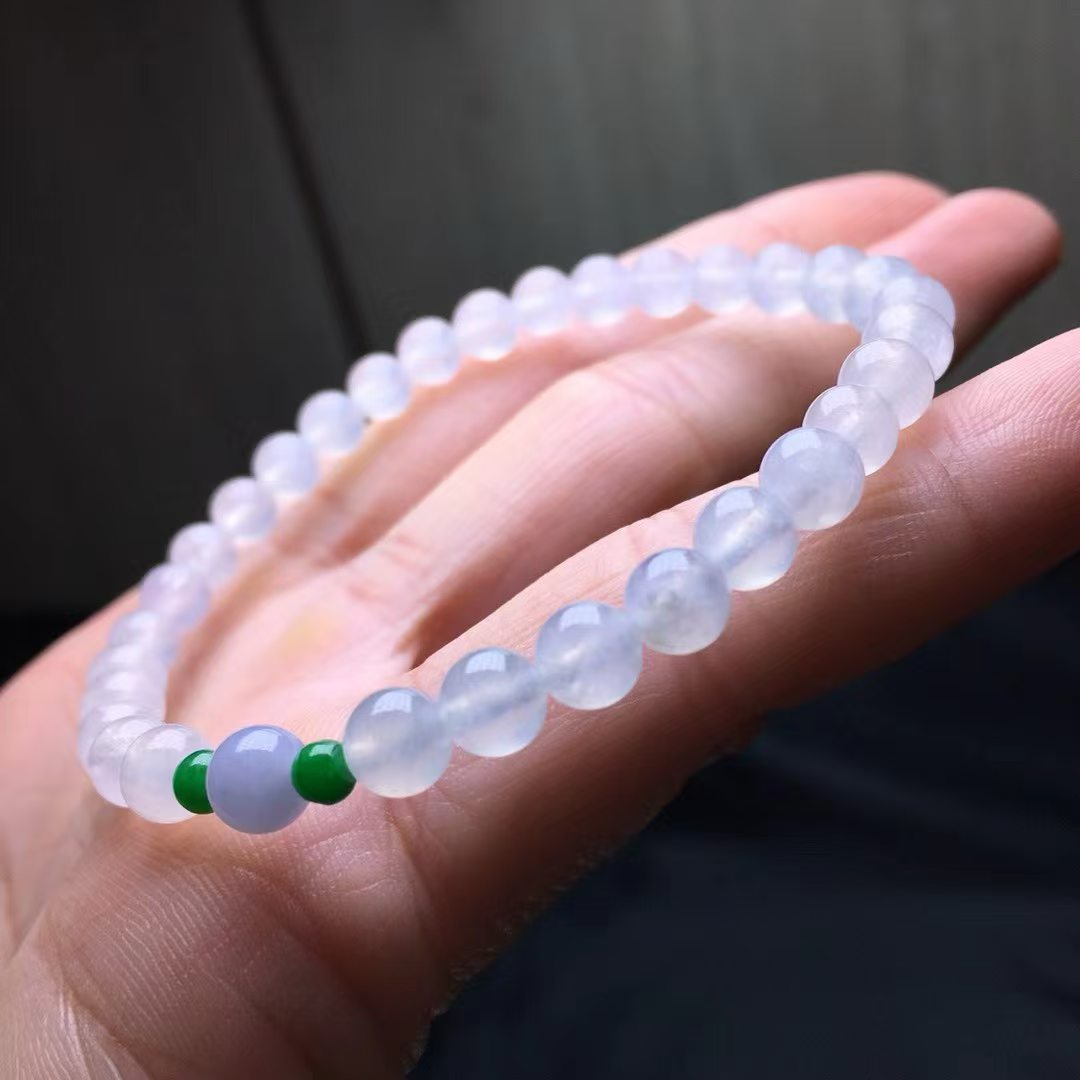 ️ 冰种手链，卡5.5～5.3mm，32颗，种好，玉质细腻，均匀，通透，颗颗精选
