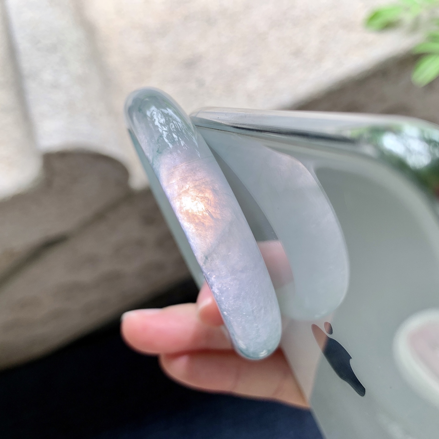 正圈49 50【圈口】50.3/10.7/8【编码】C5062901【描述】冰糯飘花，水润，种老，细腻，打灯有絮线