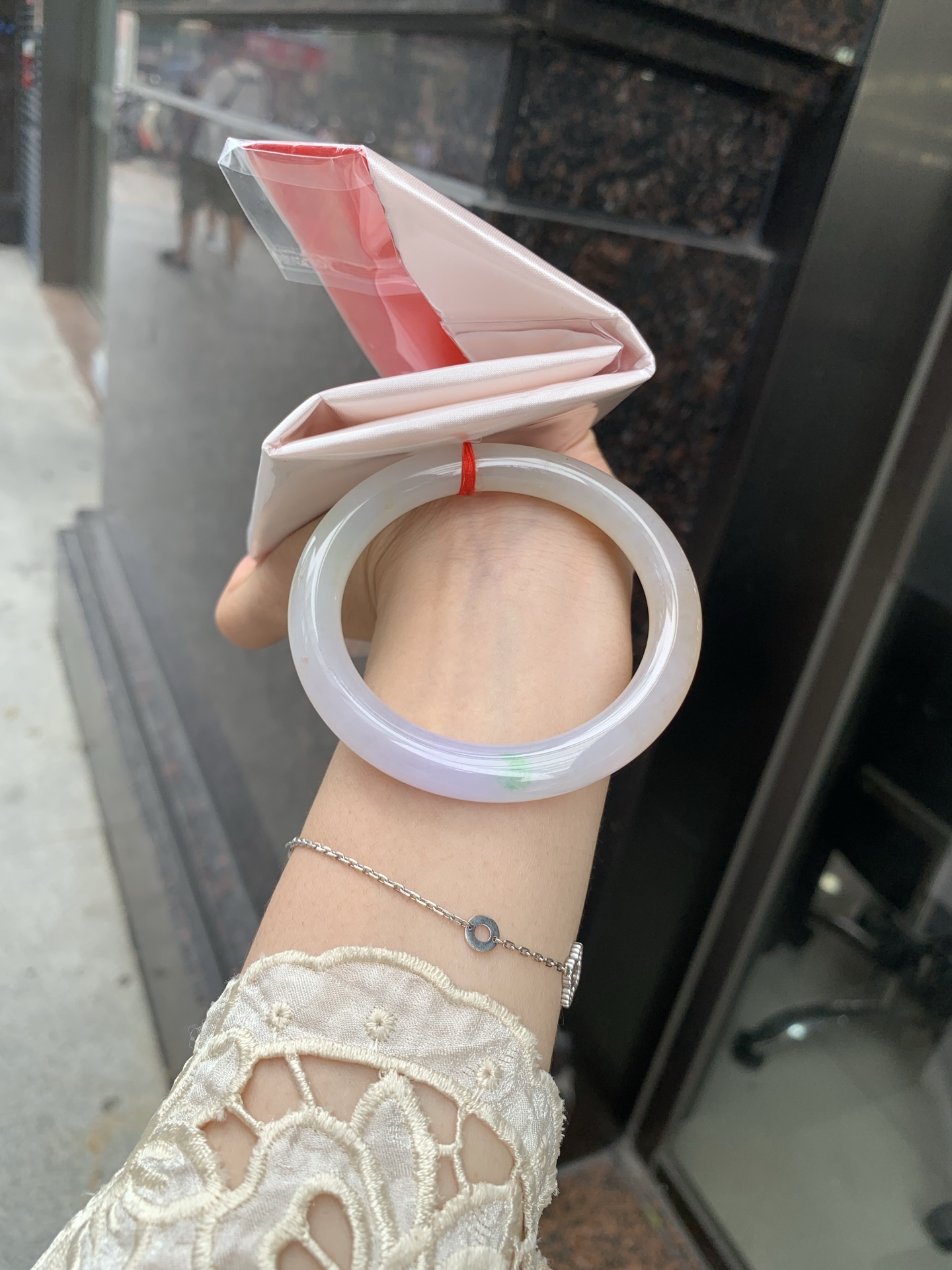 三彩美人条 54.7-8.5-7.9 0629-N1109 打灯棉线，底妆冰润，三彩特色，仿佛彩虹般的色彩，绚丽梦幻，气质清新淡雅，上手靓丽大方。