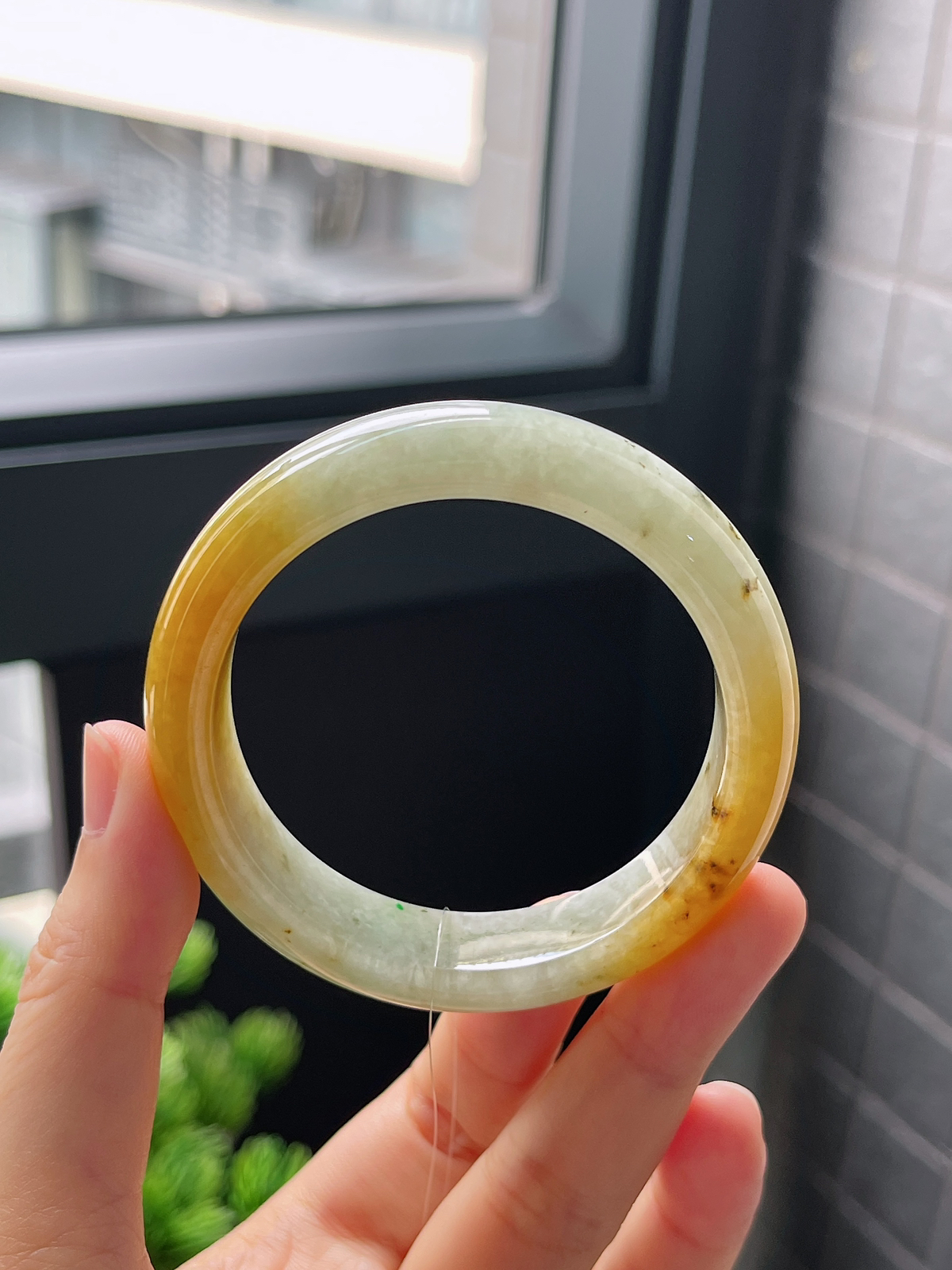 正圈50.8圈口，翡翠糯化种黄色手镯
