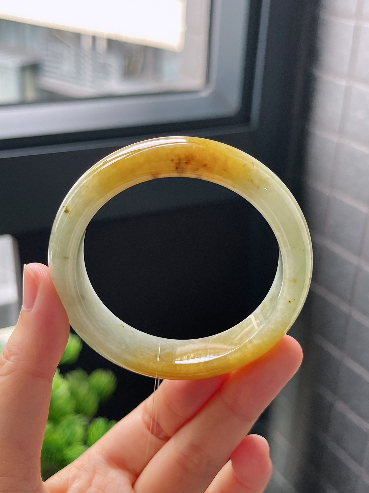 正圈50.8圈口，翡翠糯化种黄色手镯