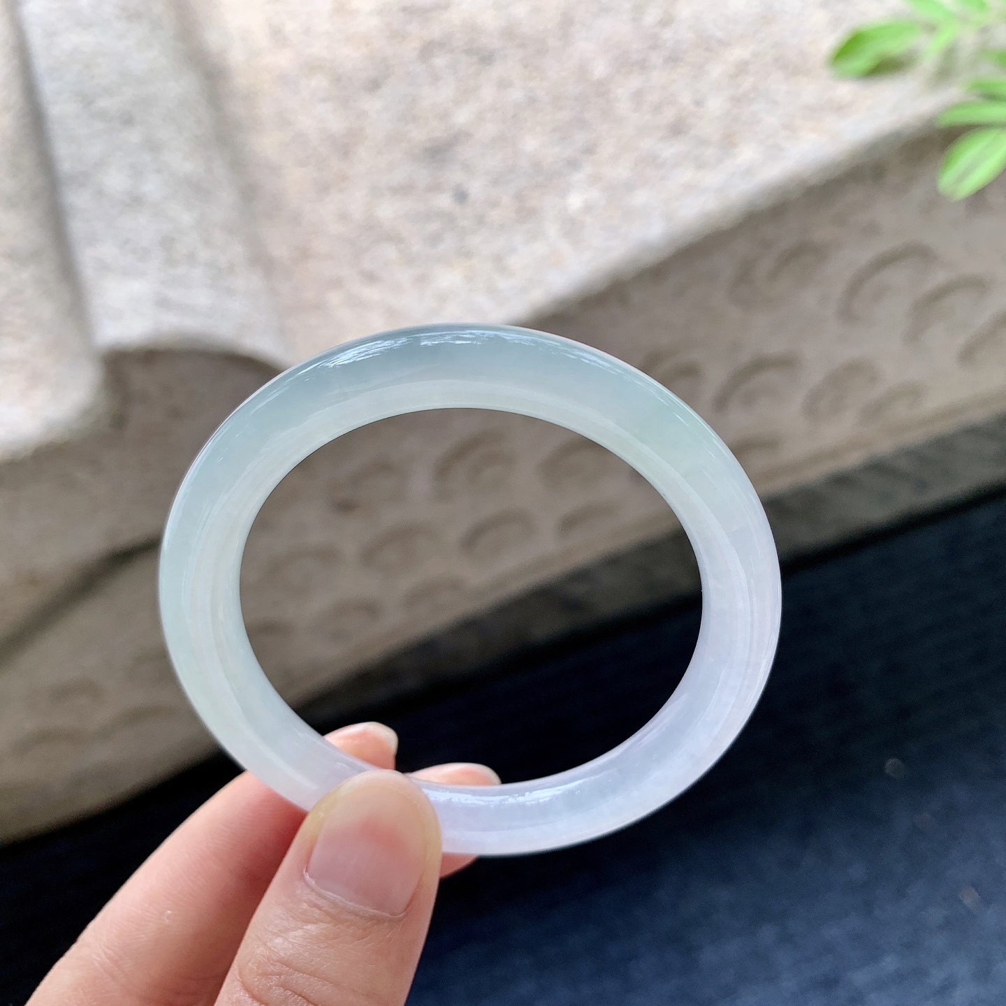 圆条49 50，糯冰粉紫，水润，种老，细腻，有纹线