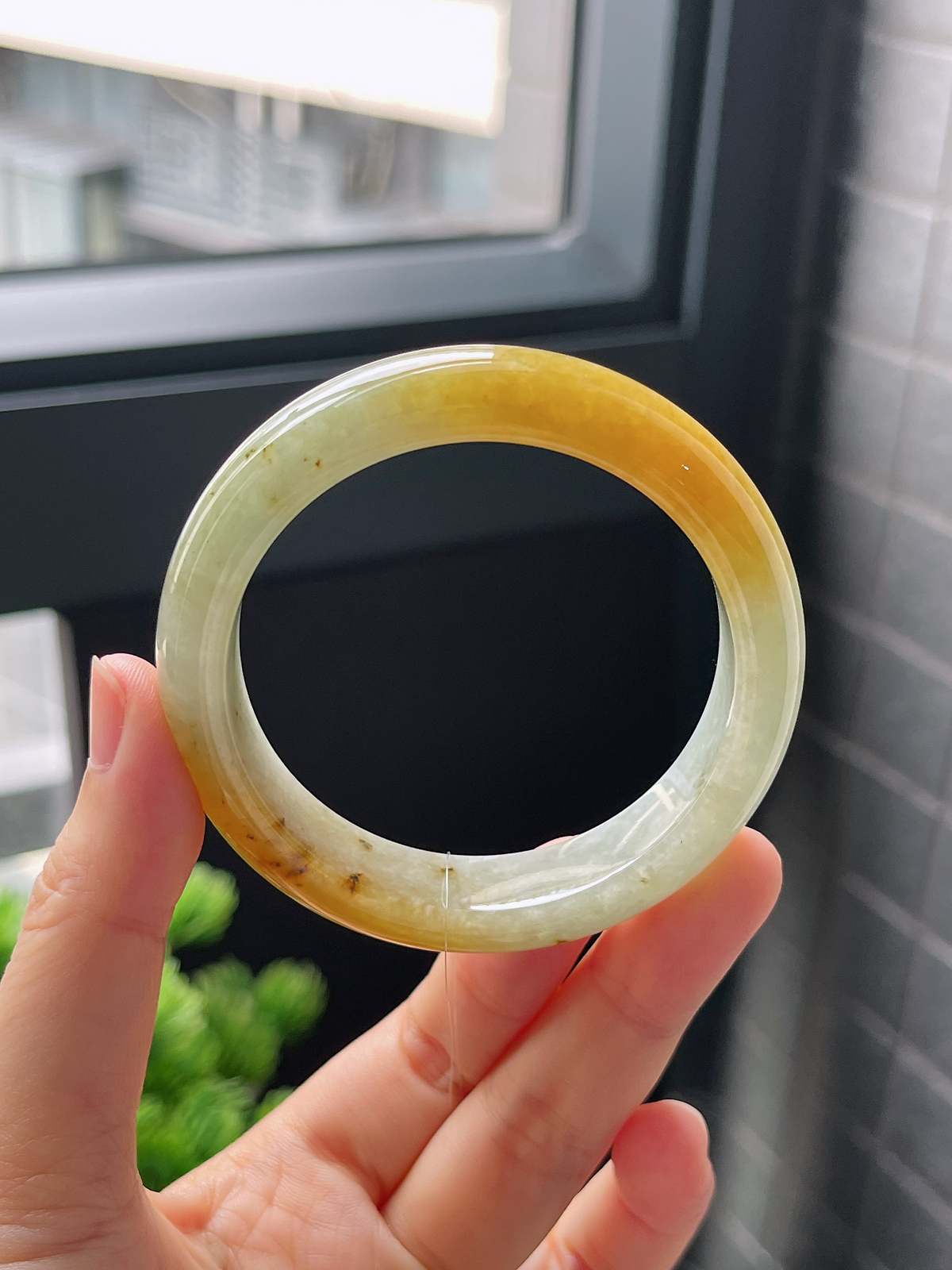 正圈50.8圈口，翡翠糯化种黄色手镯